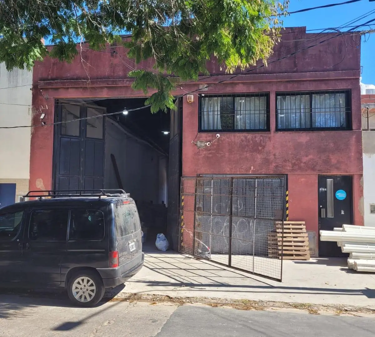 Galpón 405 m² Próximo a Av Márquez y Ruta 8 3