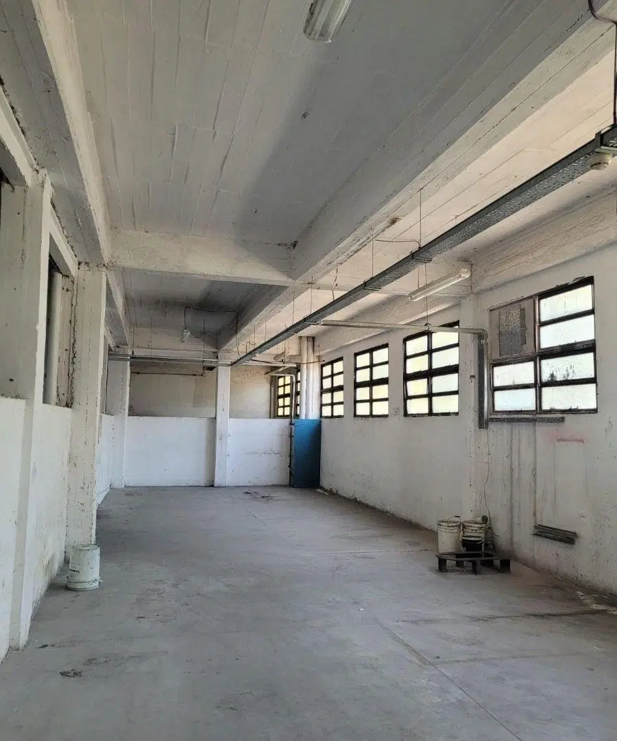 Galpon 1000 m2 a mts. Av San Martín 2
