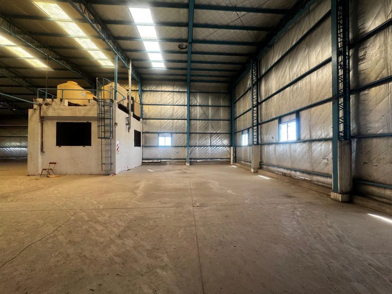 Galpón 980 m2 a mts. de Av. San Martin 2
