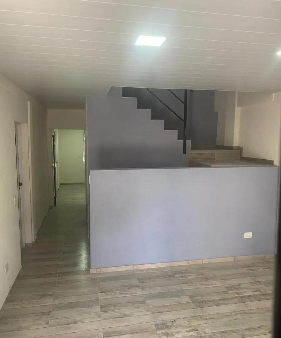 Foto de Galpon 543 m2 en alquiler a mts Av. Márquez, imagen 1