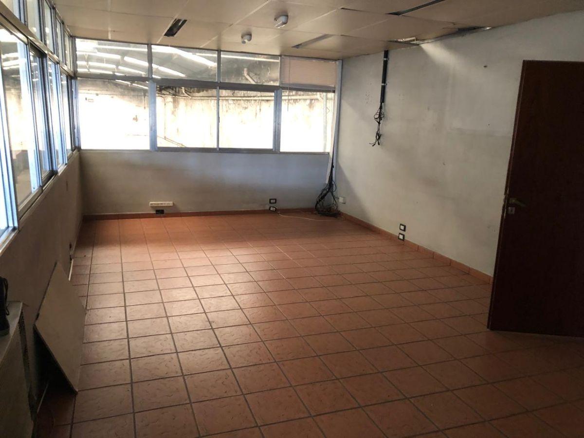 Foto de Galpon 560 m² en alquiler en Villa Ballester, imagen 3