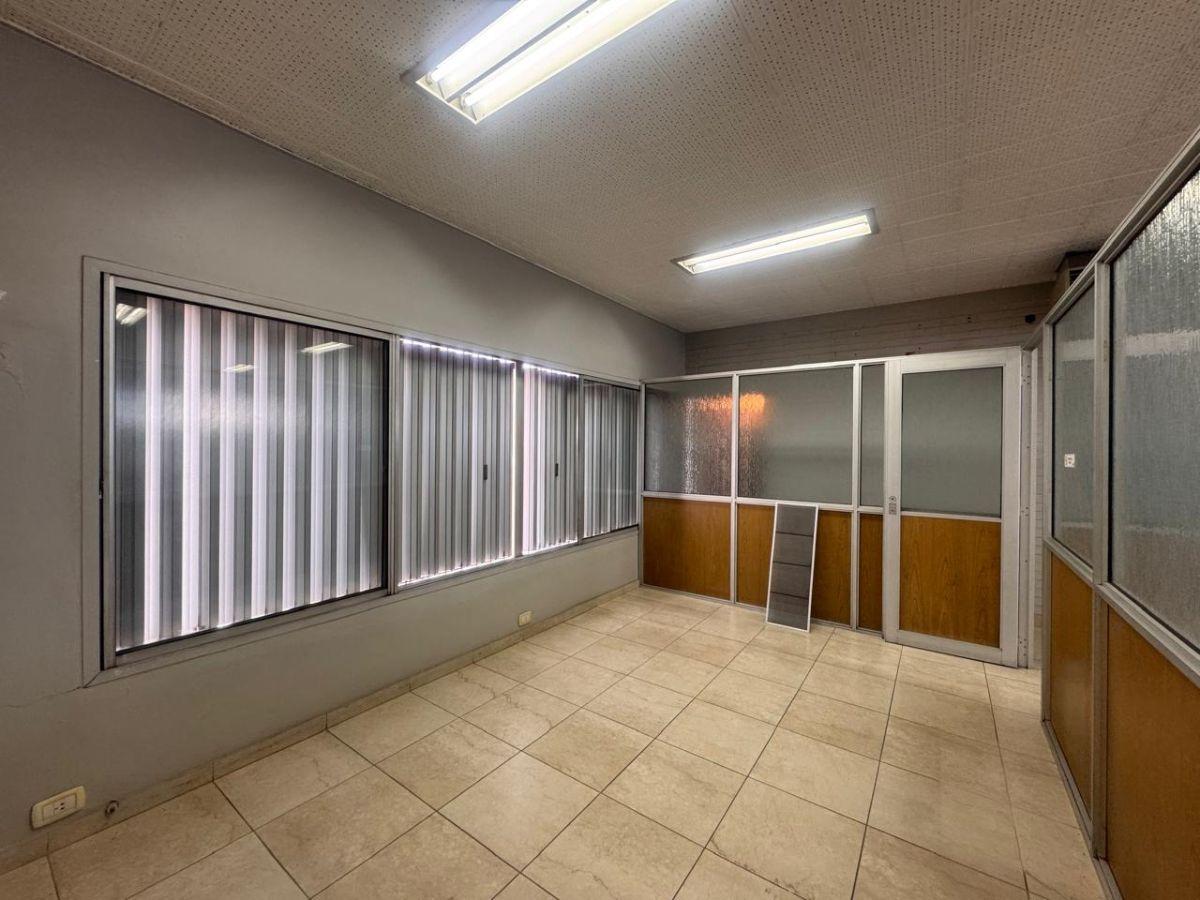 Foto de Galpon 452 m² en Alquiler en Caseros, imagen 4