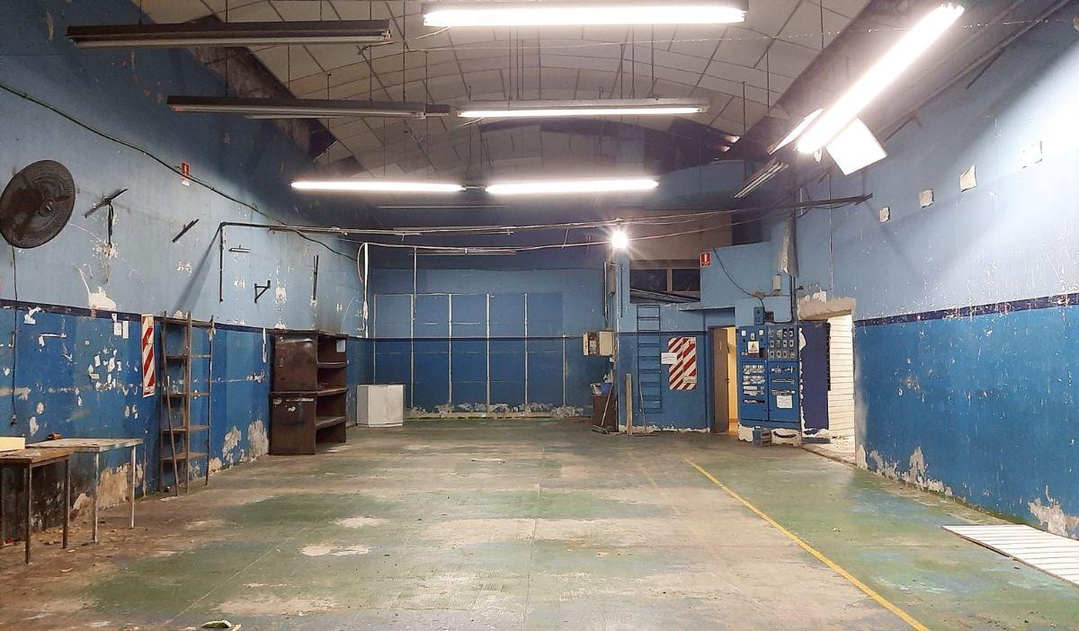 Foto de Galpón con Local 731 m2 S/Pte. Perón esq. 127 - Castro, imagen 2