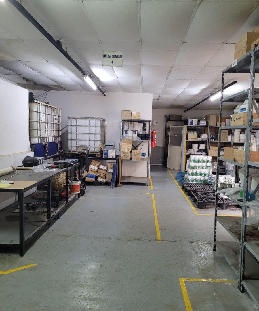 Foto de Galpón 638 M² en 2 Plantas – IDEAL LABORATORIO Y PEQUEÑA INDUSTRIA, imagen 2