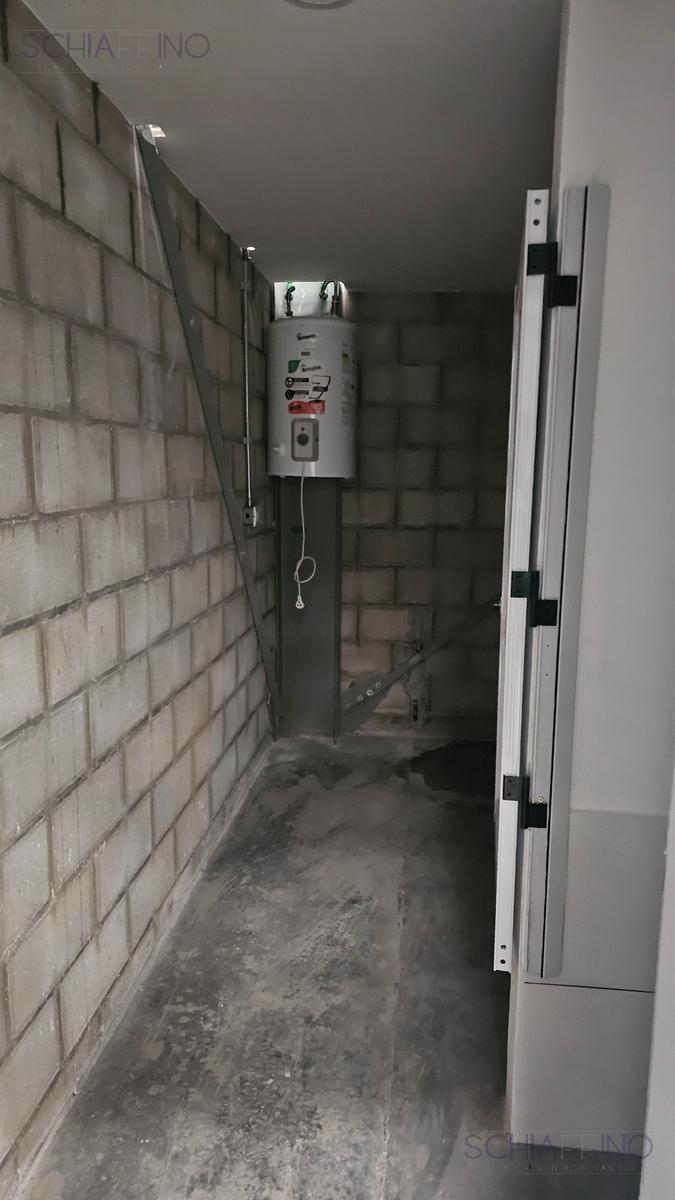 Nave Industrial en Pibera 3200 m² 4