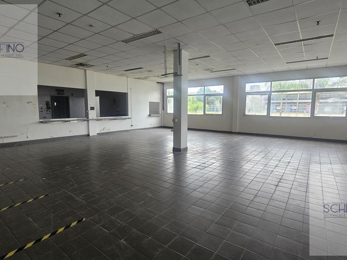 Nave Industrial en Alquiler en Centro Industrial Garin 1