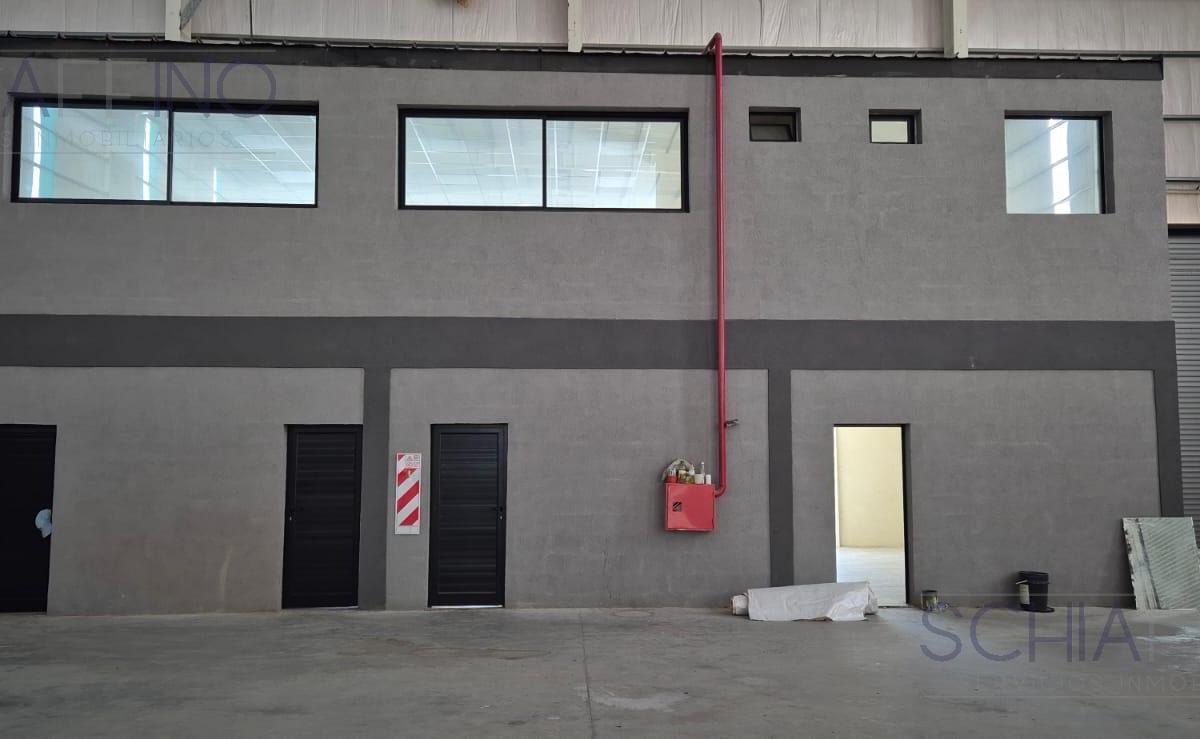 Nave Industrial 3300 m² en Alquiler en Polo Industrial Spegazzini 2