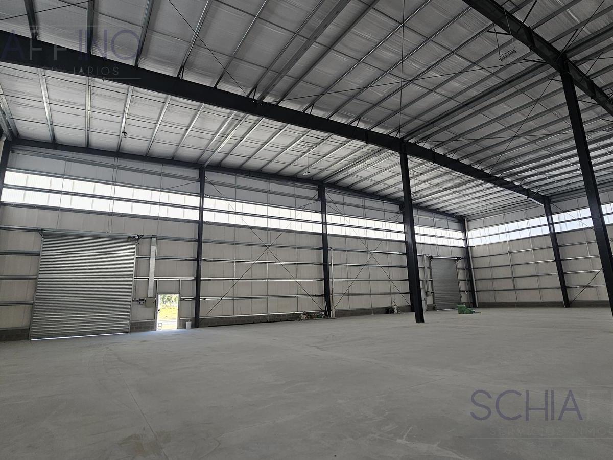 Nave Industrial en Aqluiler 1400 m² Pitec 2 Fcio Varela 2