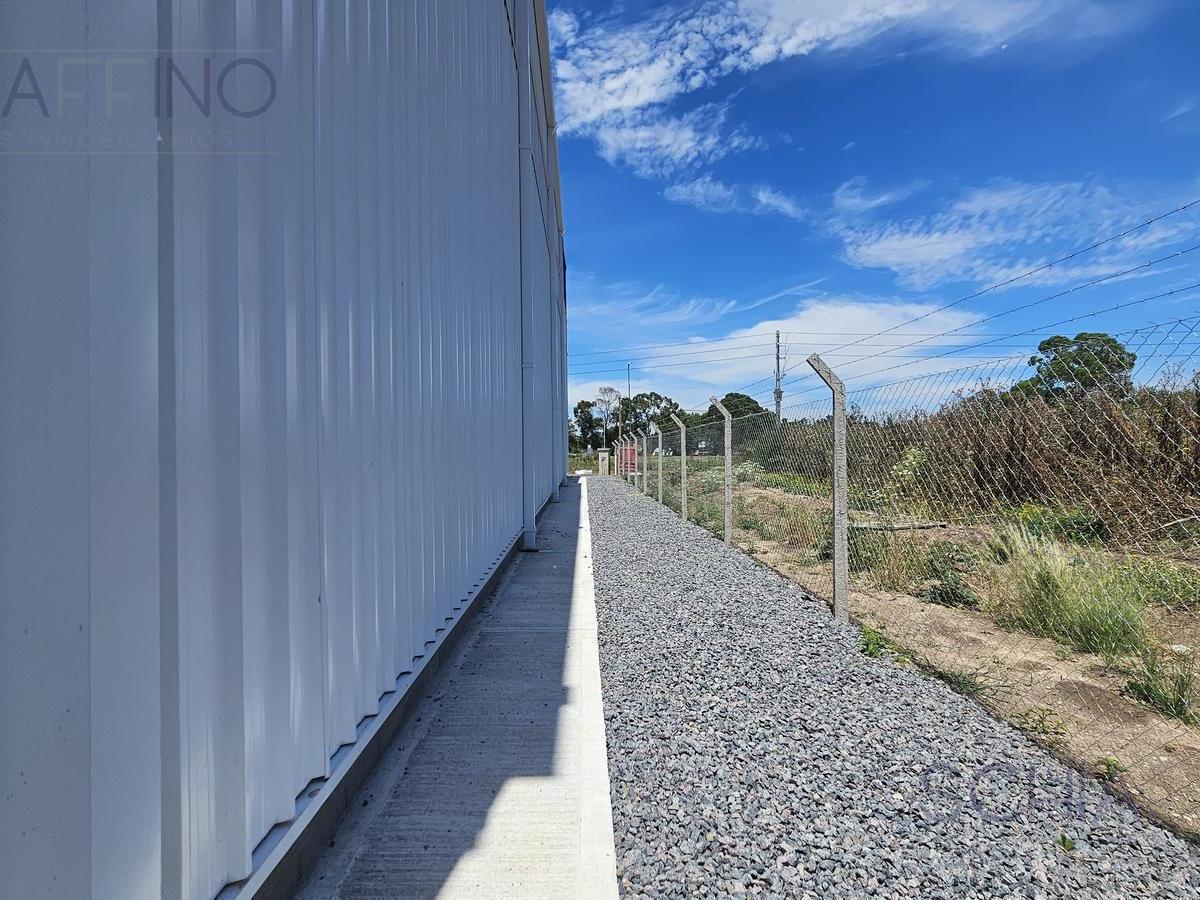 Nave Industrial en Aqluiler 1400 m² Pitec 2 Fcio Varela 5