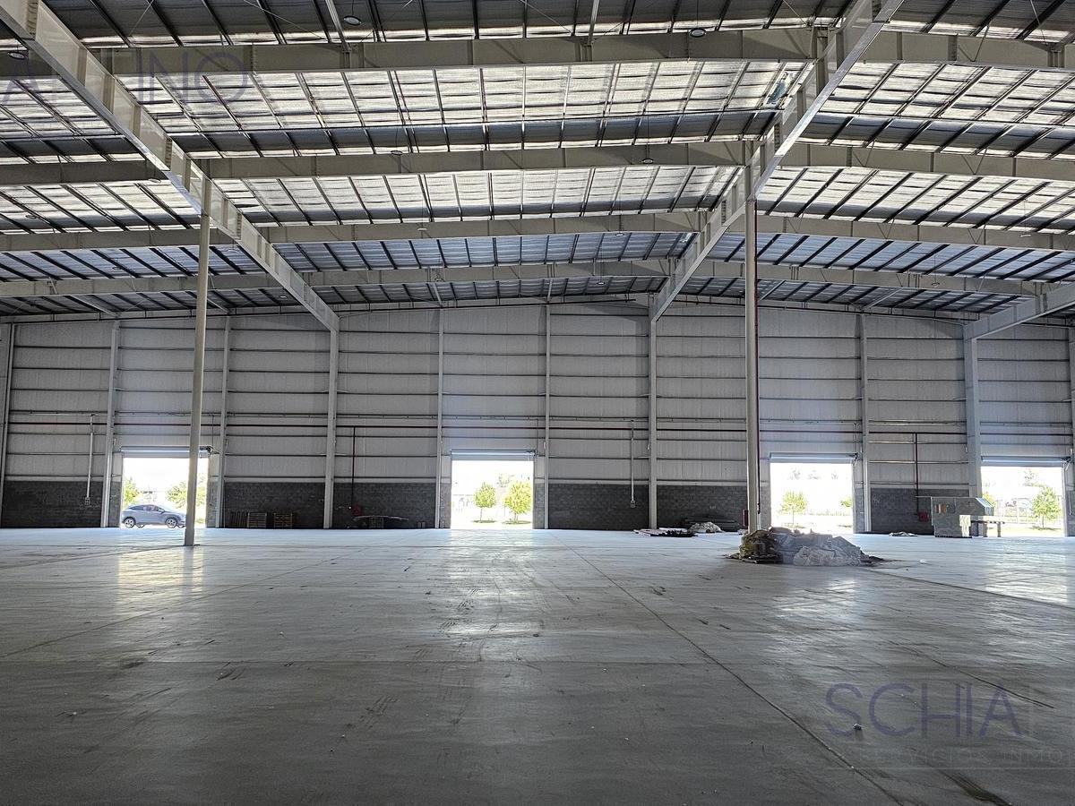 Foto de Depósito Premium 12.400 m2 en Alquiler en Polo Industrial Ezeiza, imagen 2