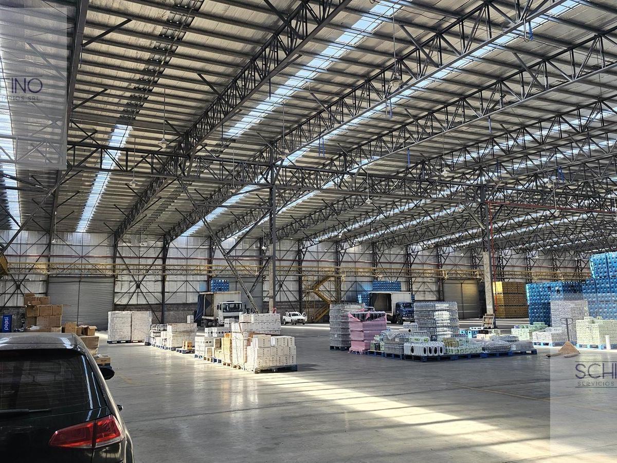 Nave Industrial Aaa en Alquiler Berazategui 3