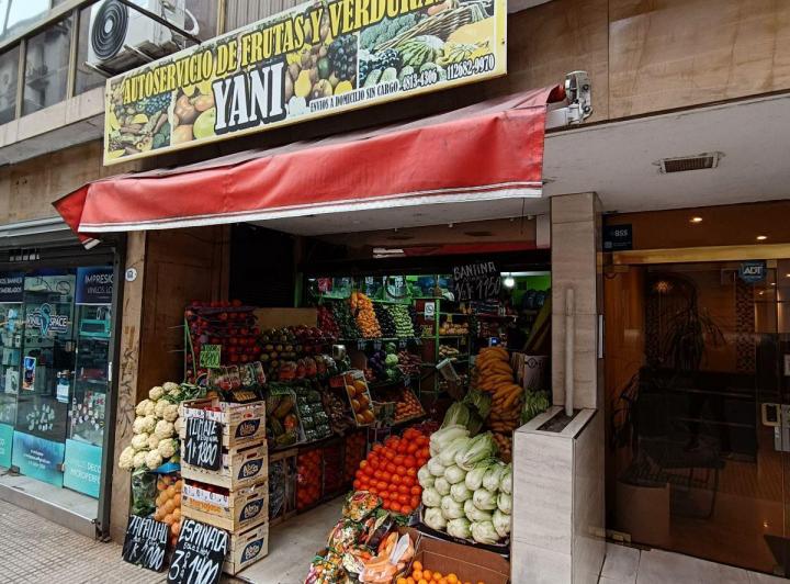 Local en Barrio Norte 2