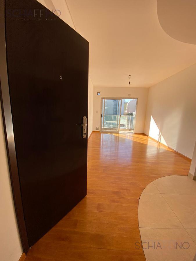 Foto de DEPARTAMENTO - Flores - Edificio en Block -6 pisos - 550m2 totales - 2, imagen 5