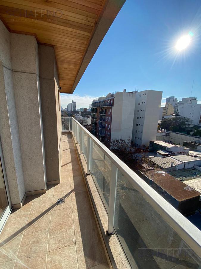 Foto de DEPARTAMENTO - Flores - Edificio en Block -6 pisos - 550m2 totales - 2, imagen 3