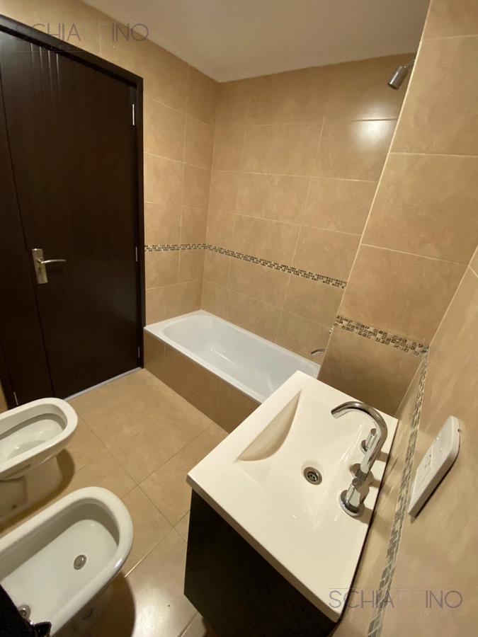 Foto de DEPARTAMENTO - Flores - Edificio en Block -6 pisos - 550m2 totales - 2, imagen 4