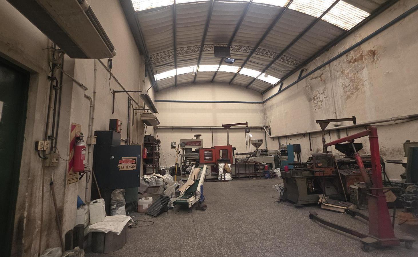 Foto de Galpón | Alquiler | Quilmes Oeste | 900 m2, imagen 4