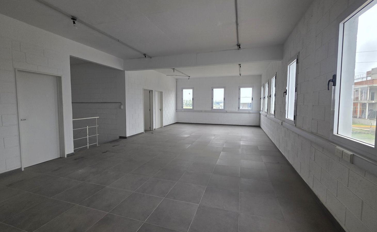Foto de Nave Industrial en Venta en Polo Industrial Spegazzini, imagen 5
