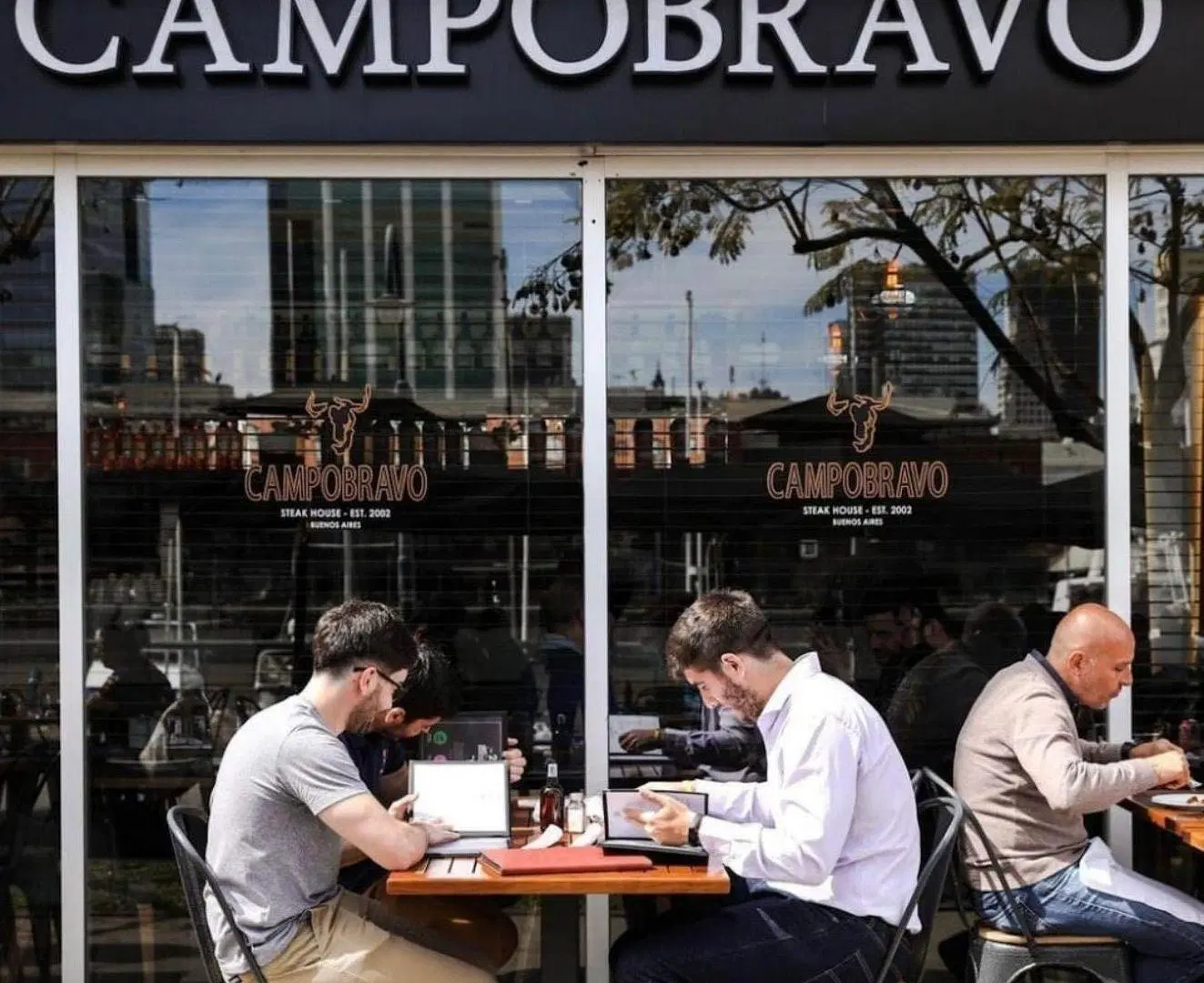 Local en Puerto Madero 5