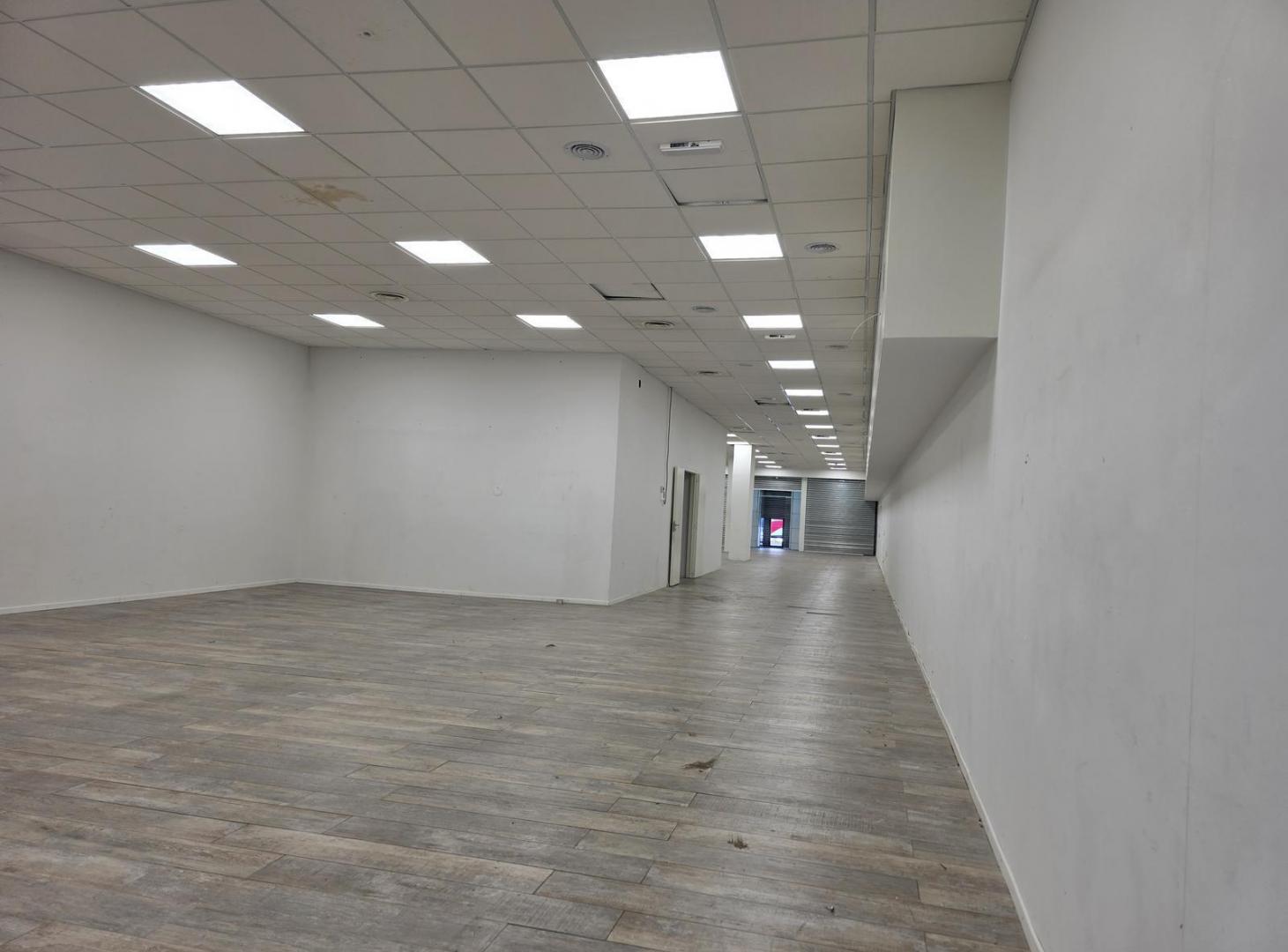 Foto de Local en Flores - 560 m2, imagen 4