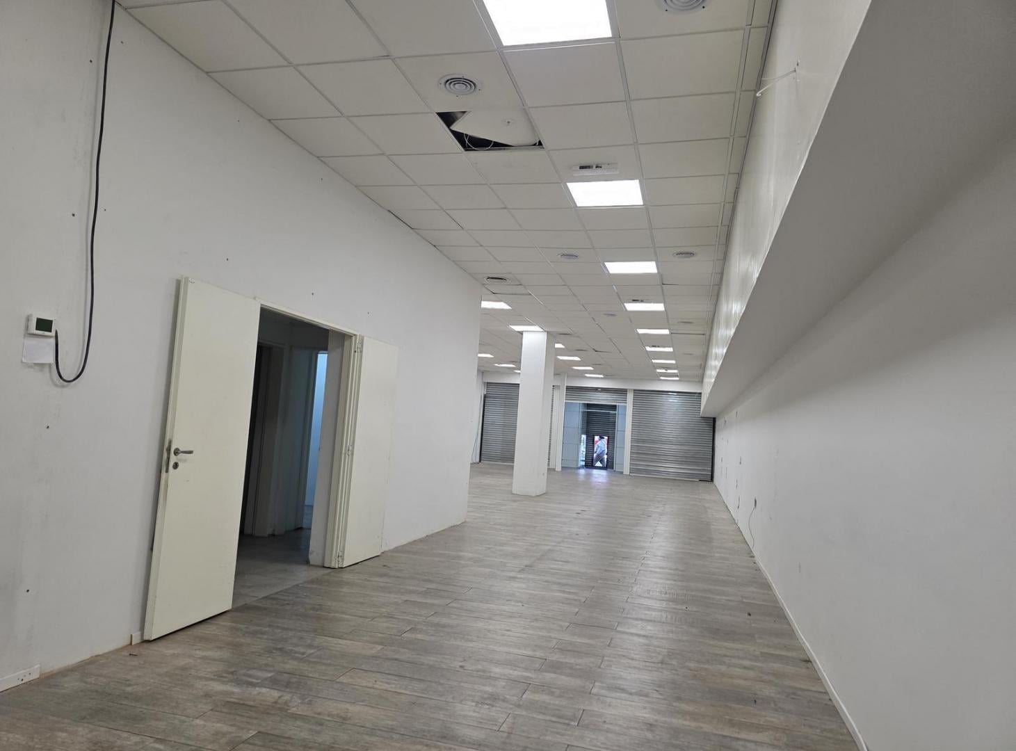 Foto de Local en Flores - 560 m2, imagen 1