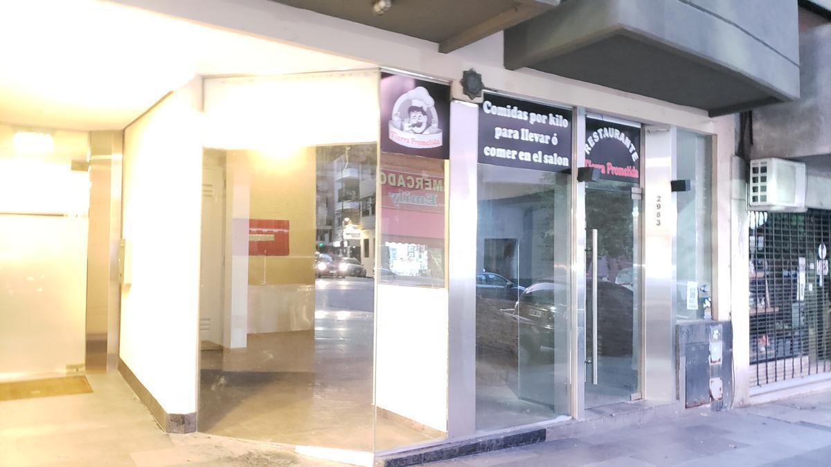 Foto de Local - venta - Recoleta, imagen 2