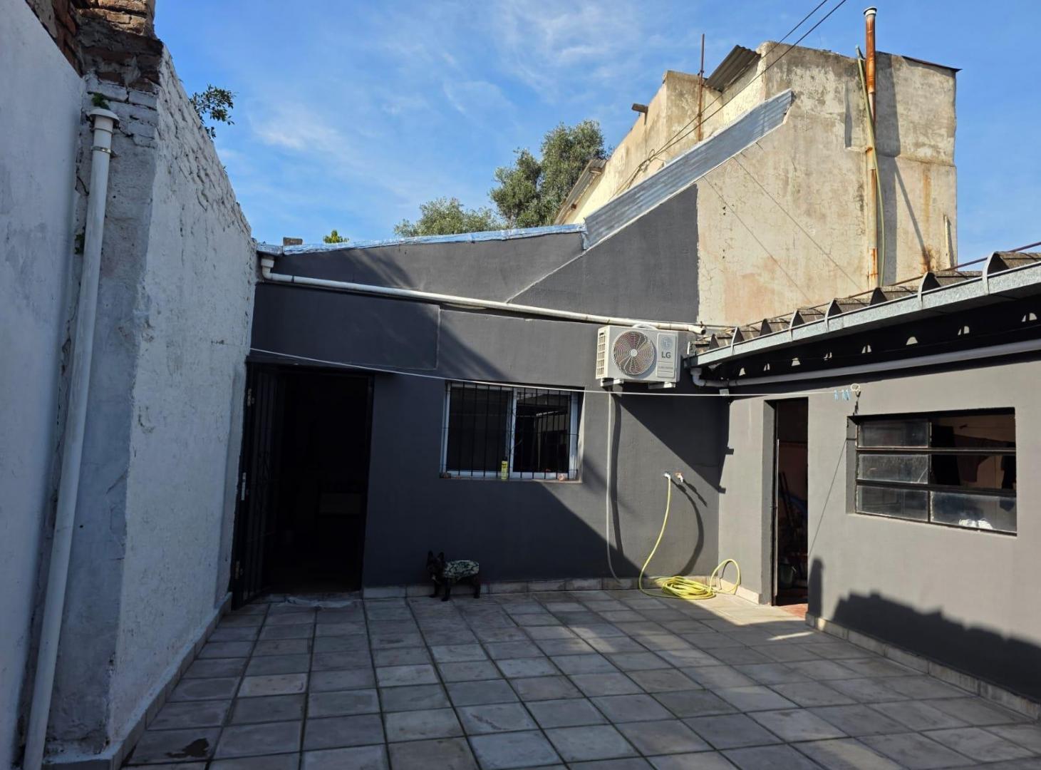 Foto de Local en Venta La Tablada, imagen 1