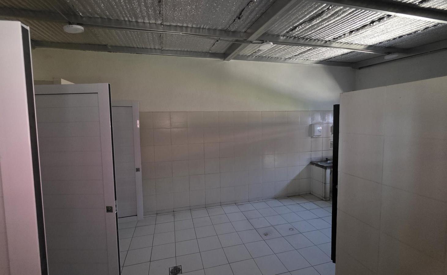 Foto de NAVE INDUSTRIAL EN ALQUILER | 3.000 M² | Bernal Oeste | Quilmes, imagen 2