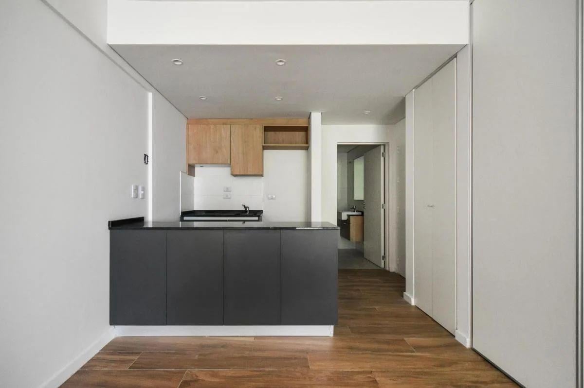 Venta Monoambiente divisible con balcon al frente y a estrenar en Colegiales
