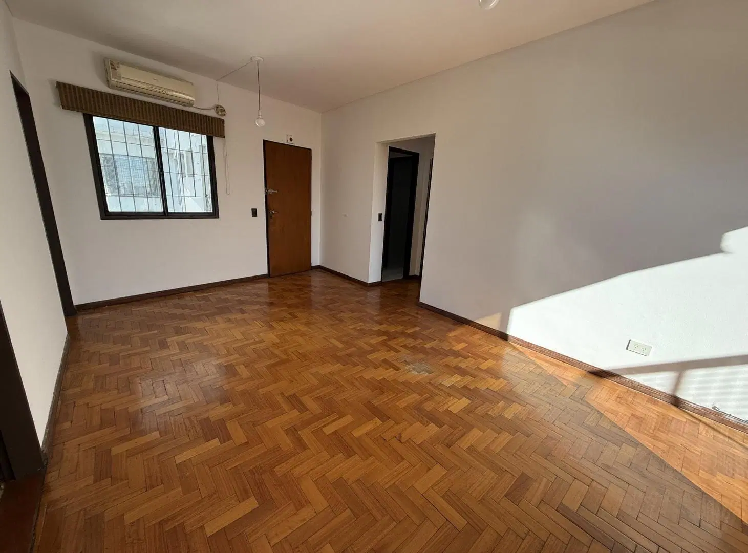 Venta Departamento 3 Ambientes con Balcón al Frente en Villa Ballester 8