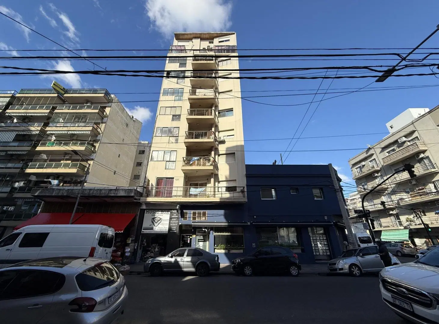 Venta Departamento 3 Ambientes con Balcón al Frente en Villa Ballester 2