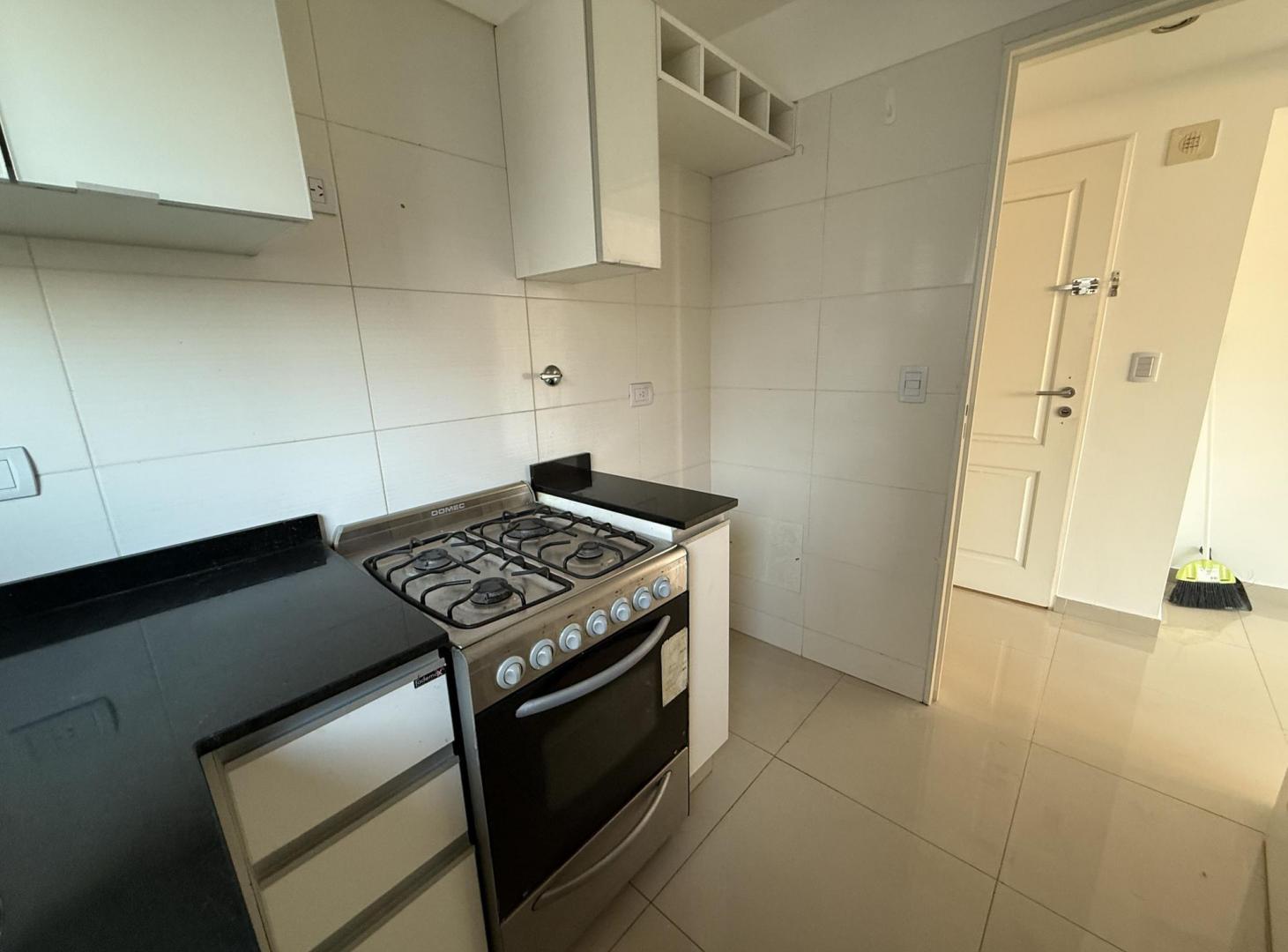 Foto de Alquiler Departamento 2 ambientes con cochera, baulera y amenities en Caballito, imagen 1