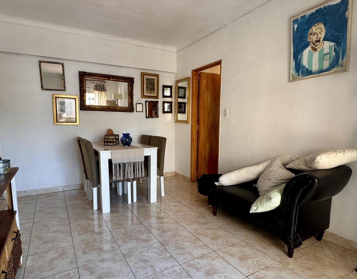 Foto de VENTA DEPARTAMENTO 2 ambientes, Luminoso con Vista Abierta en Villa del, imagen 2
