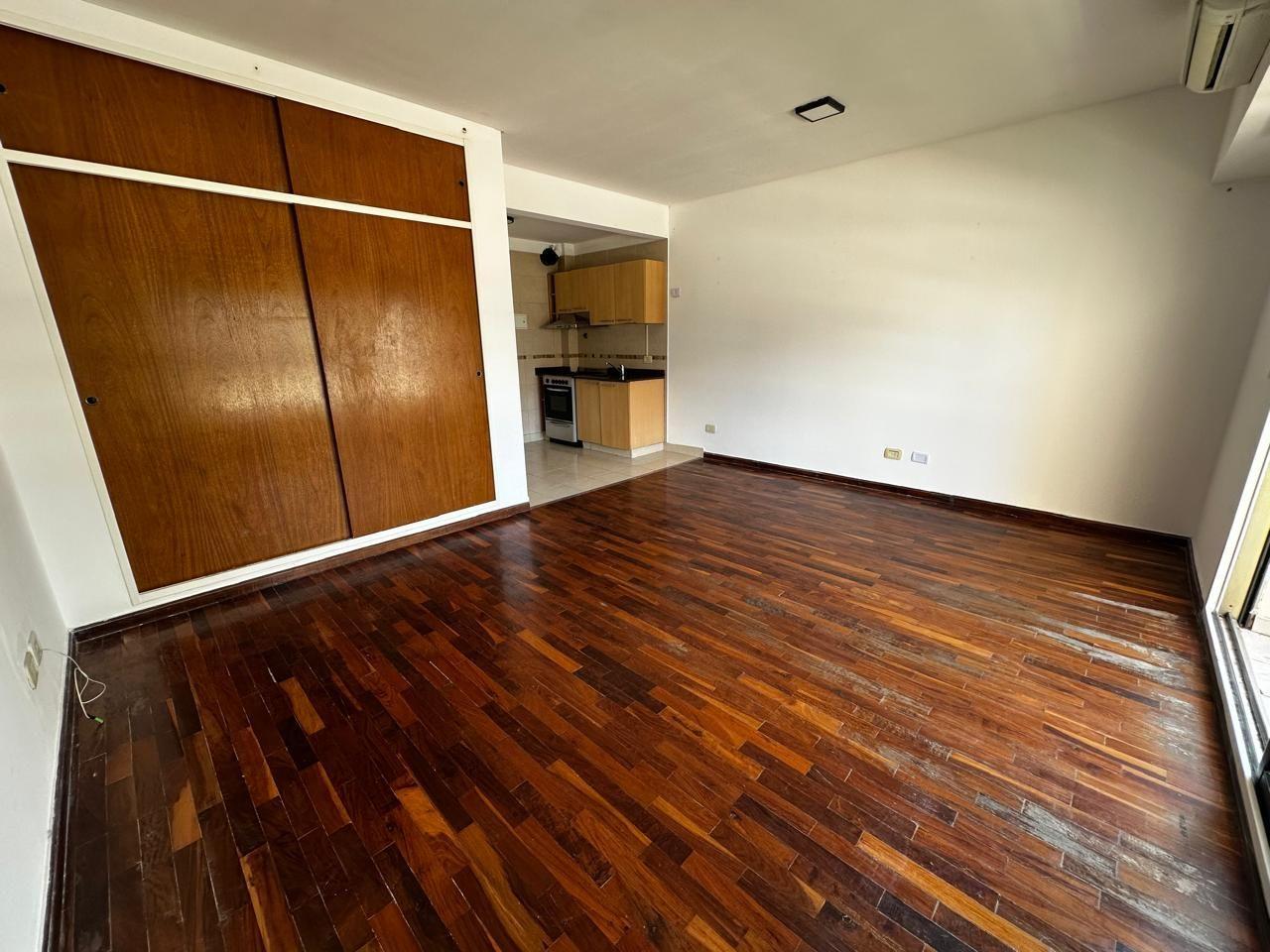 Foto de Alquiler Monoambiente con balcon y pileta en Caballito, imagen 3