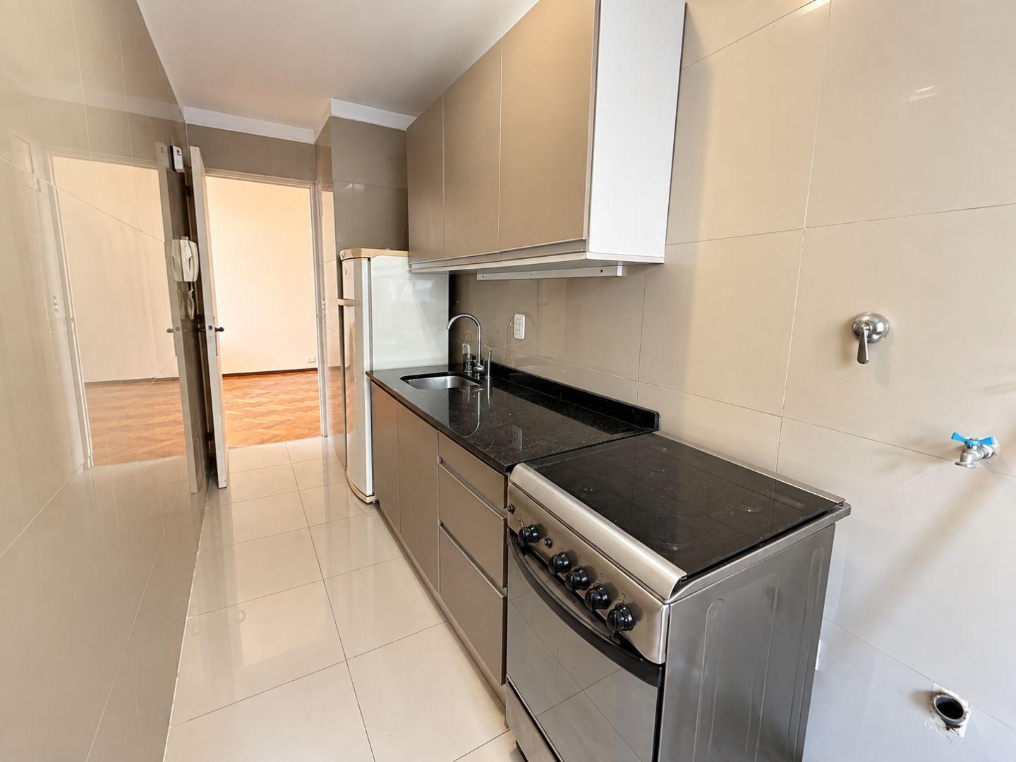 Foto de Alquiler departamento 2 ambientes de categoria - Plaza San Martin, imagen 5