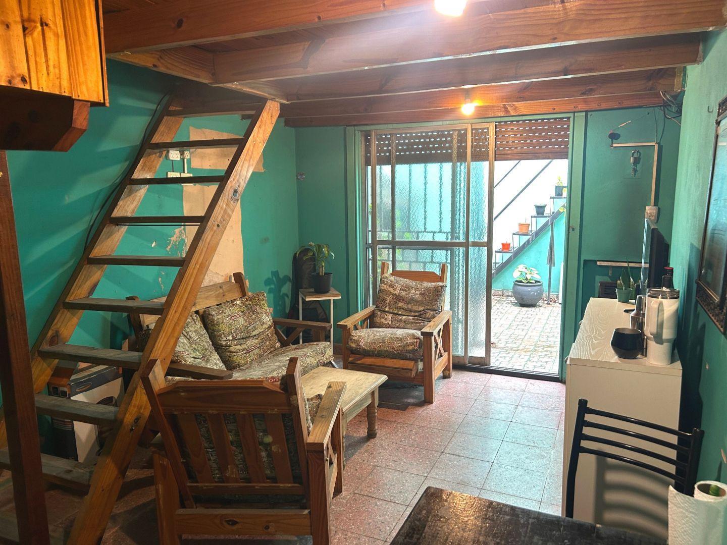 Foto de VENTA PH DE 3 AMBIENTES CON PATIO Y TERRAZA PROPIA EN LUGANO, imagen 3