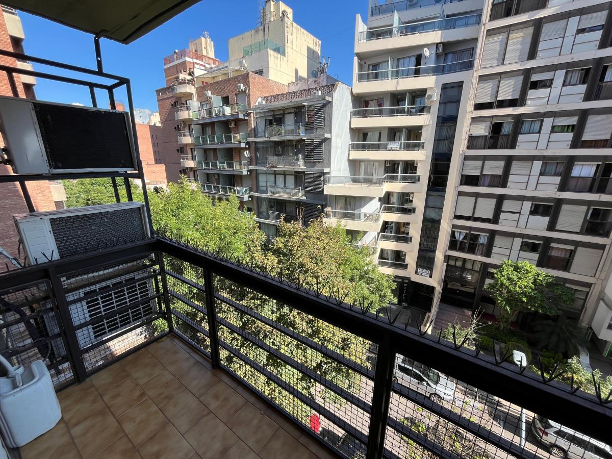 Departamento de 4 Dorm. y 2 Cocheras en Nueva Córdoba 5