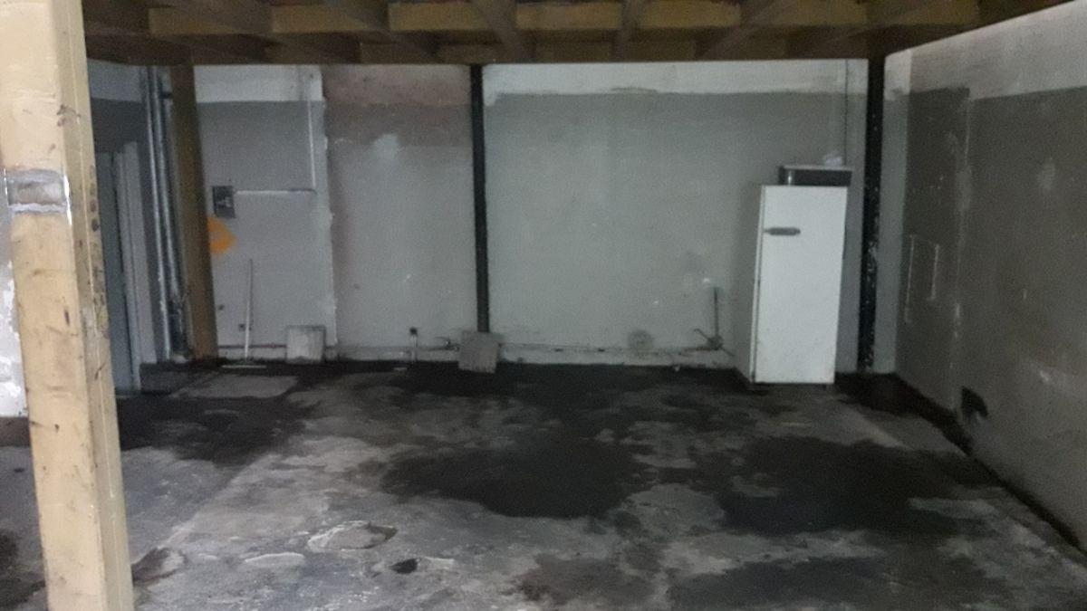 Foto de LOCAL GALPÓN CON DOS OFICINAS EN ALBERDI, imagen 2