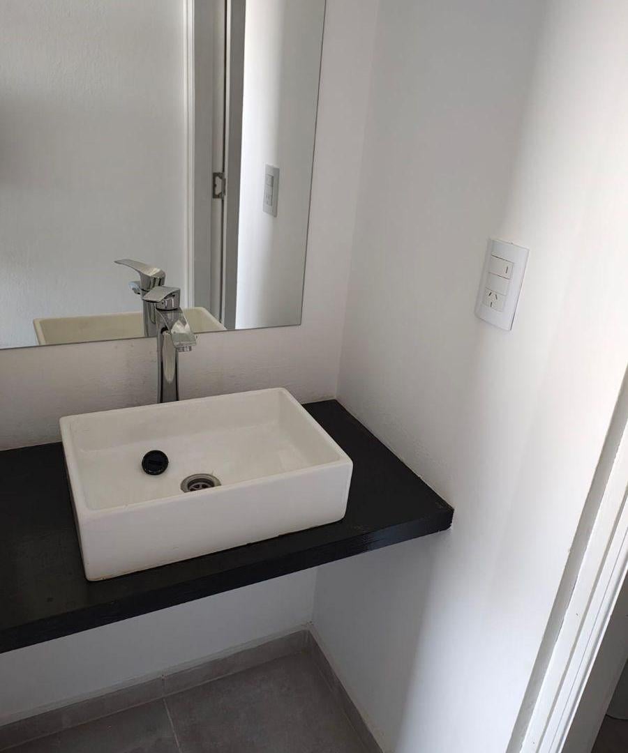 Foto de Venta departamento 1 dorm Av Pueyrredon - externo con balcón, imagen 3