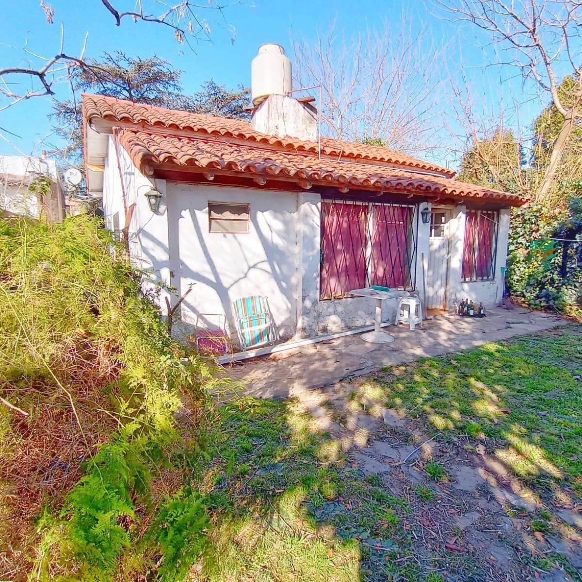 Casa Chalet a Reciclar | 300 m² de Lote | 3 Ambientes | Exc Ubicacion 2