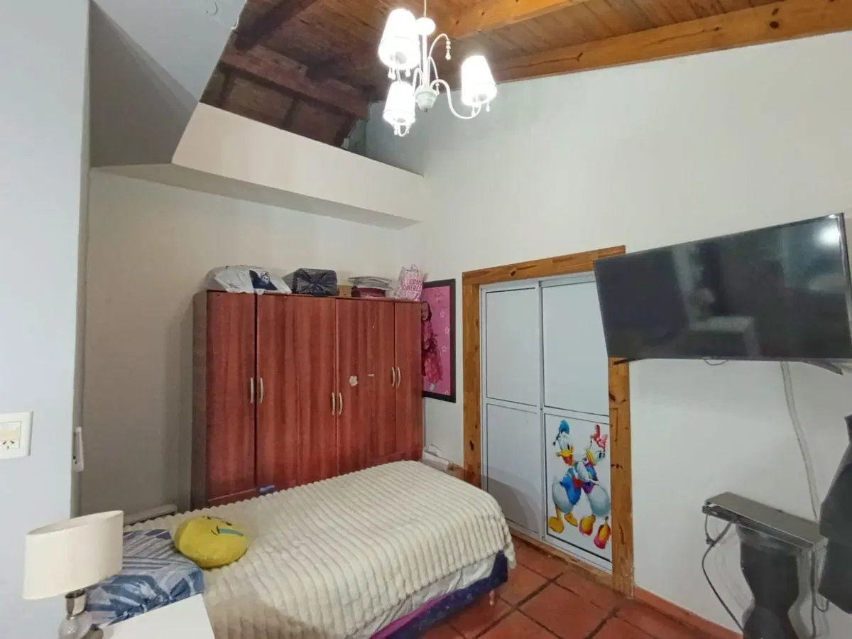 Casa quinta 4 ambientes | 1586 m2 parquizados, piscina, quincho 8