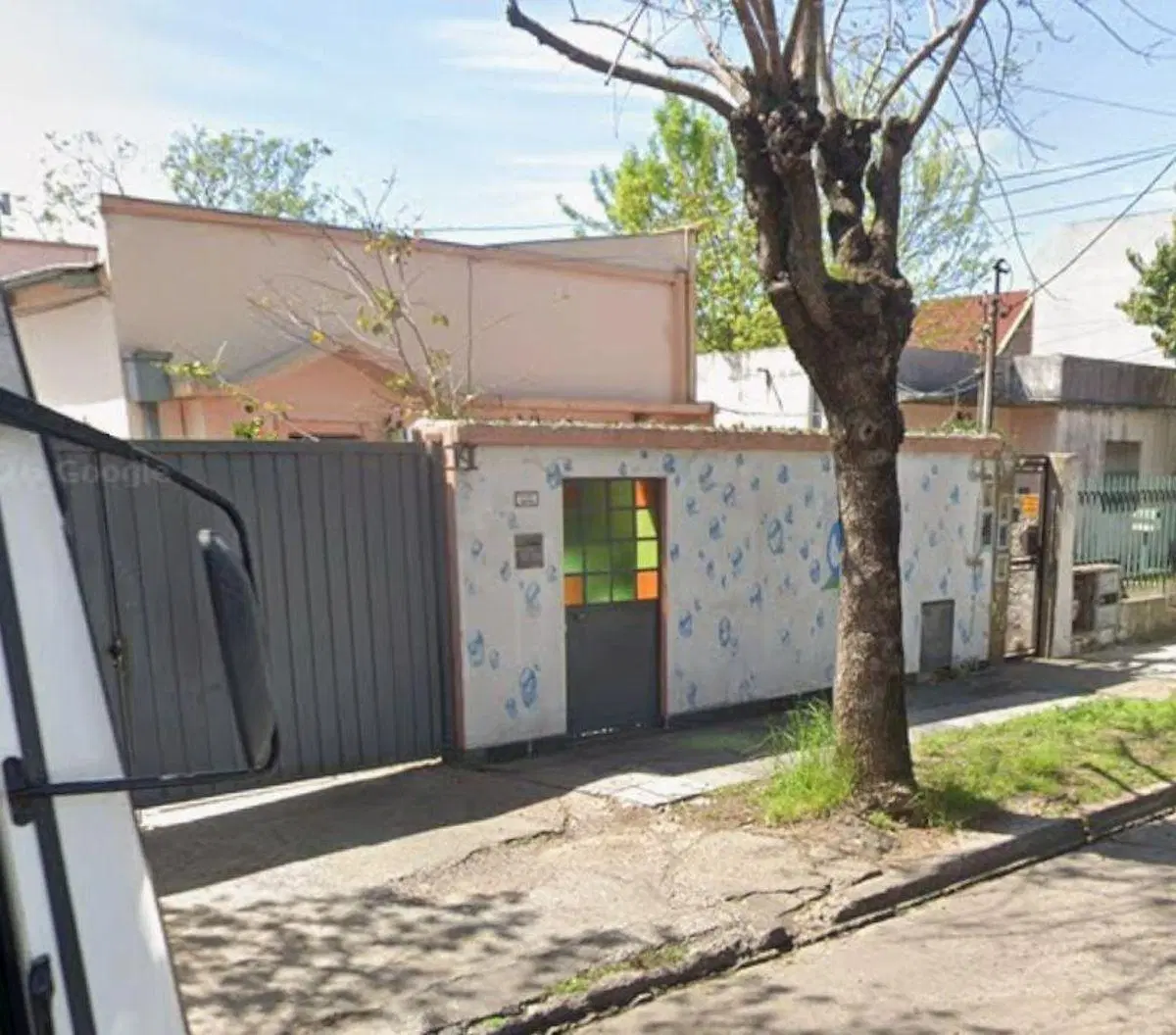 ALQUILER Consultorio / oficina en PH 4 ambientes, cocina y baño 3