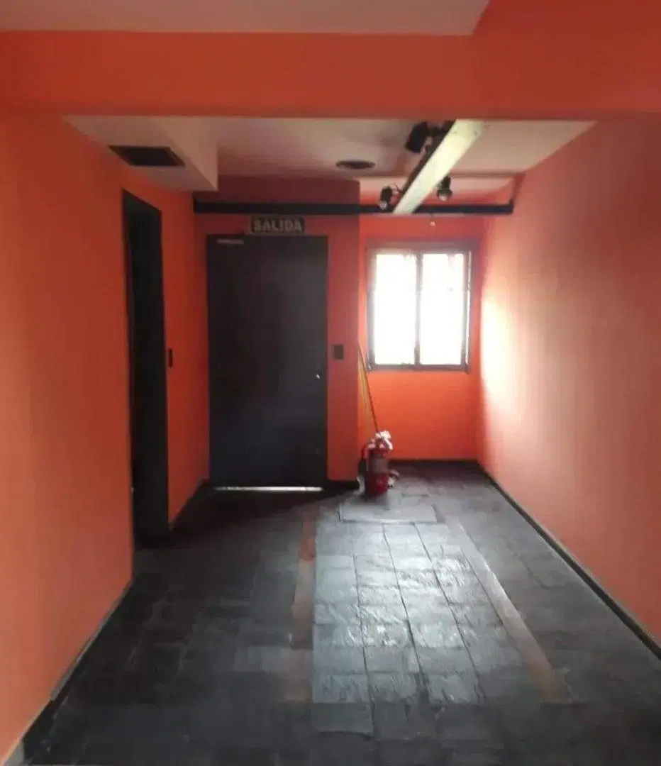 ALQUILER Consultorio / oficina en PH 4 ambientes, cocina y baño 5