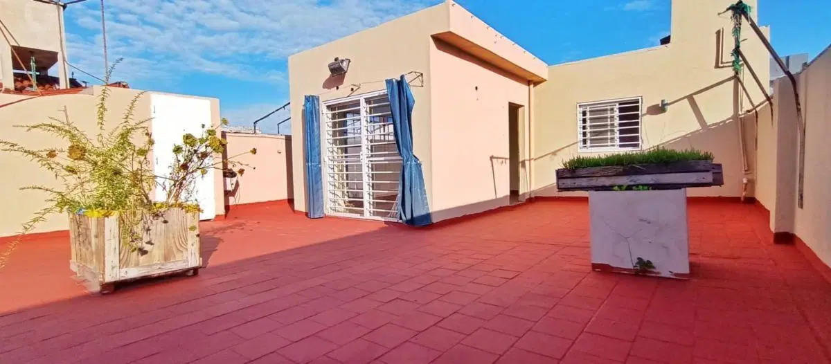 PH 2 ambientes amplios luminosos planta alta terraza grande 2