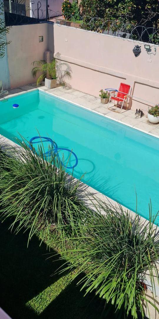 Venta Casa en  Tigre sobre Av. Italia