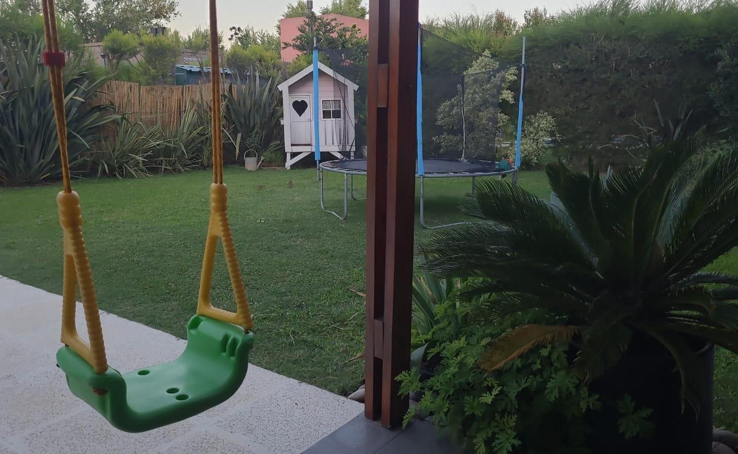 Foto de Casa EN ALQUILER SIN MUEBLES BARRIO CERRADO LA COMARCA, imagen 1