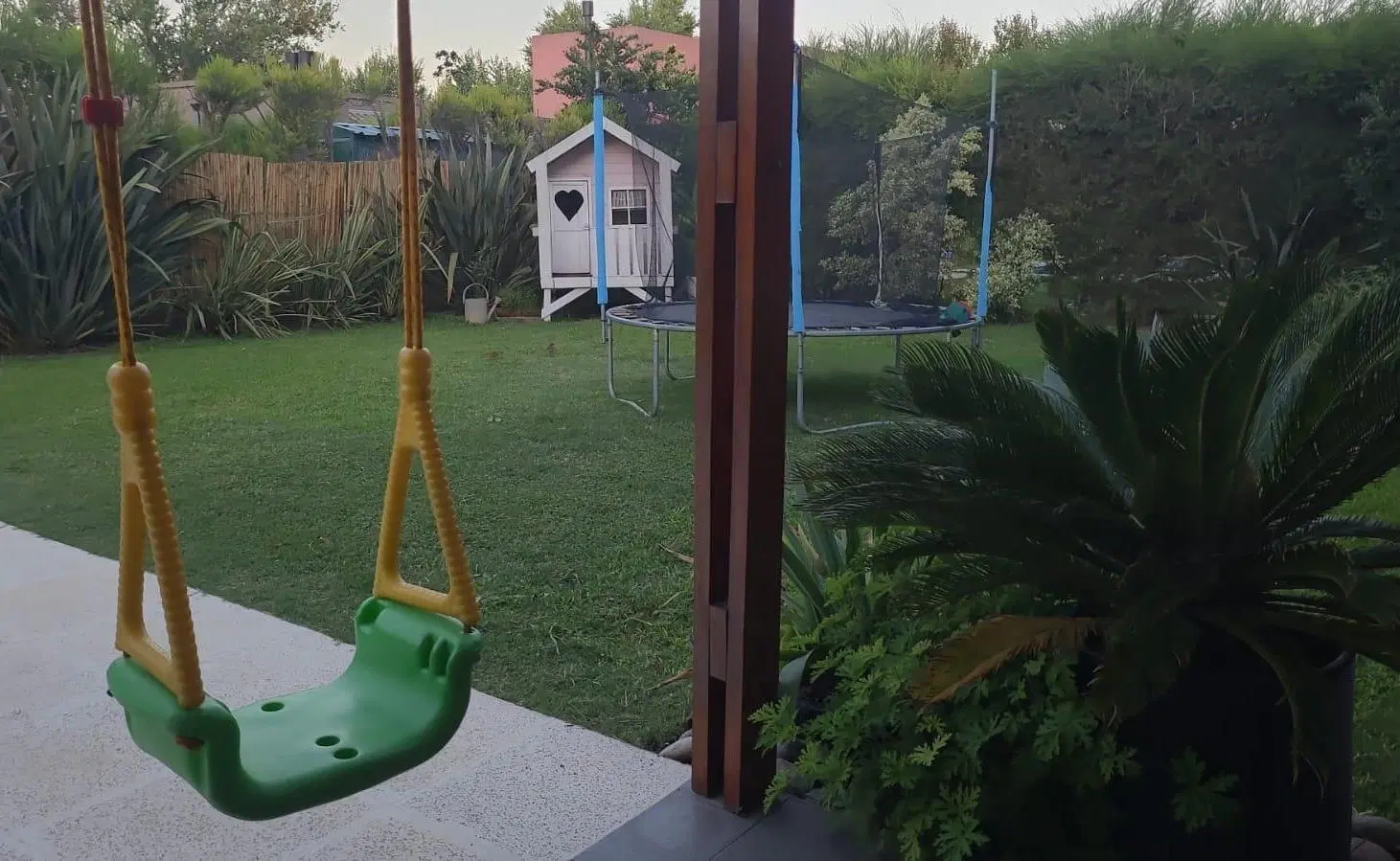 Casa EN ALQUILER SIN MUEBLES BARRIO CERRADO LA COMARCA 1