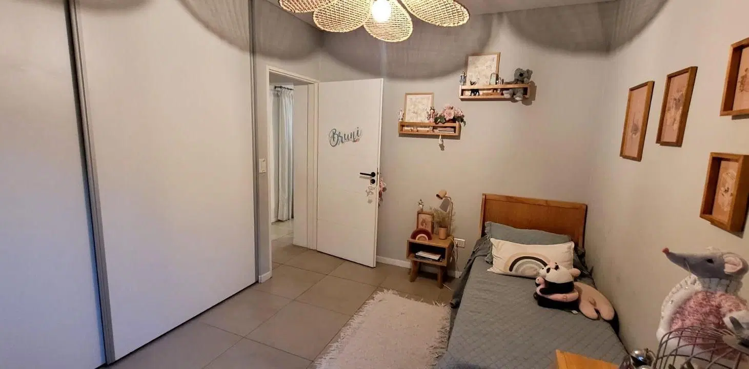 Casa EN ALQUILER SIN MUEBLES BARRIO CERRADO LA COMARCA 5