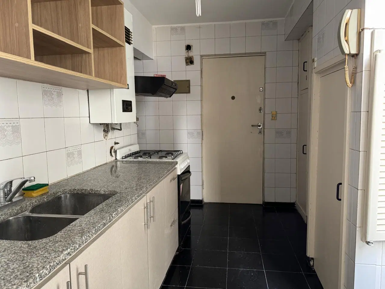 Departamento 3 ambientes, lavadero, 2 baños, cochera 8