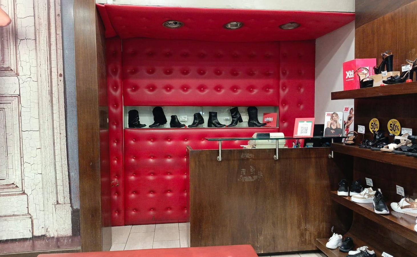Foto de Muy buen local en plena zona comercial Villa Devoto, imagen 3
