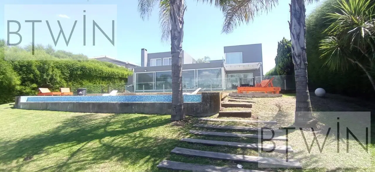 Venta Casa al agua en Los Castores Nordelta 4